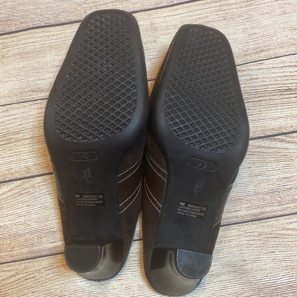 A2 by Aerosoles Brown Suede Leather Snapjack Mule Size 9 - Picture 6 of 11